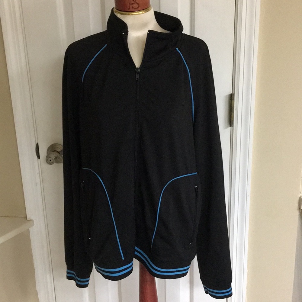 Black zip up Athletech jacket either blue piping.